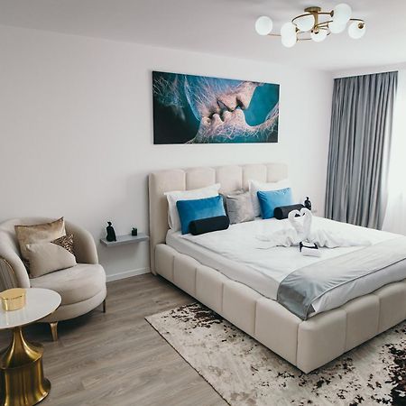 Exclusiv Est One Apartment Drobeta Turnu Severin Exterior photo